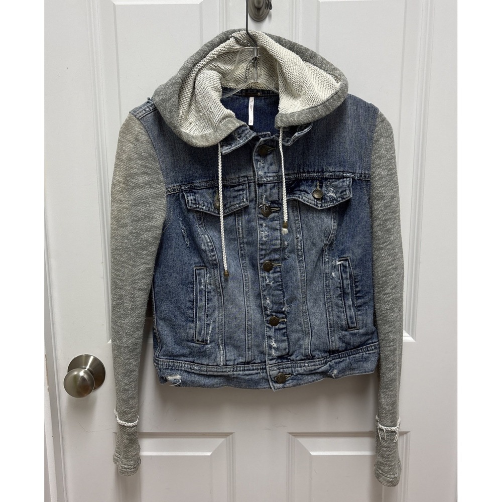Free People Distressed Jean Jacket in Indie Sleeze Wash W/ Knit Hoodie Size S/P